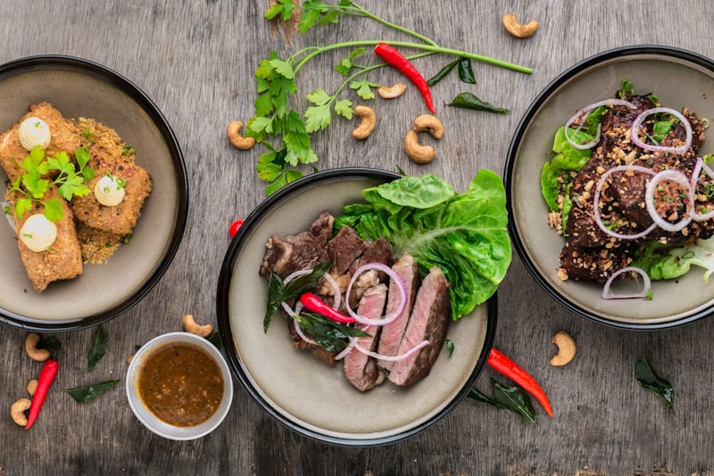 Colourful healthy meal with grains and vegetables